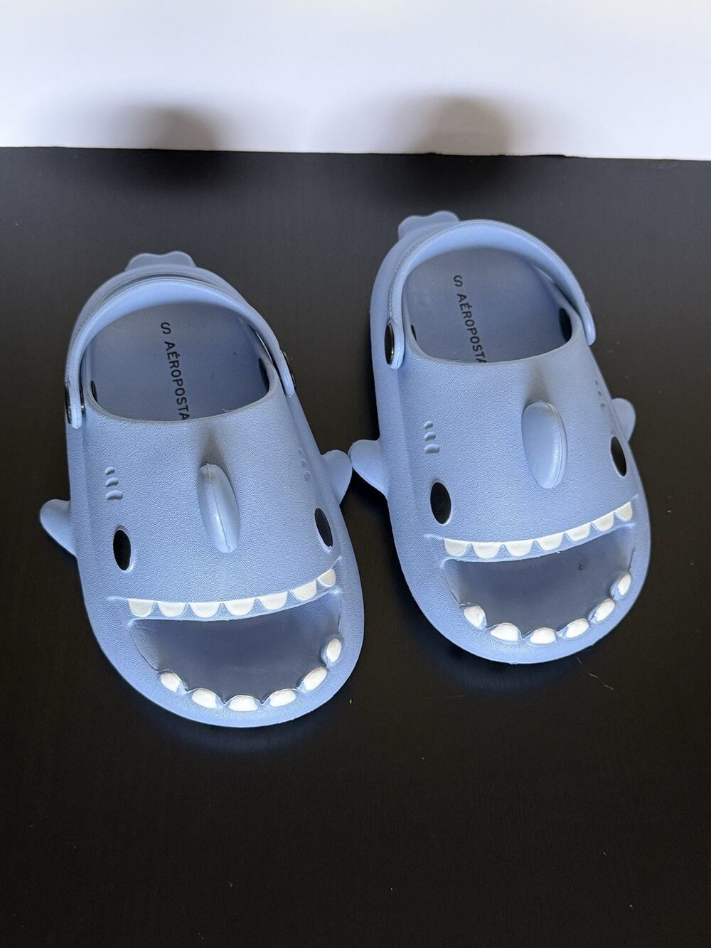 NWOB Aéropostale Kids Shark Clogs Blue EVA Slip On Sandals Size S 5/6
